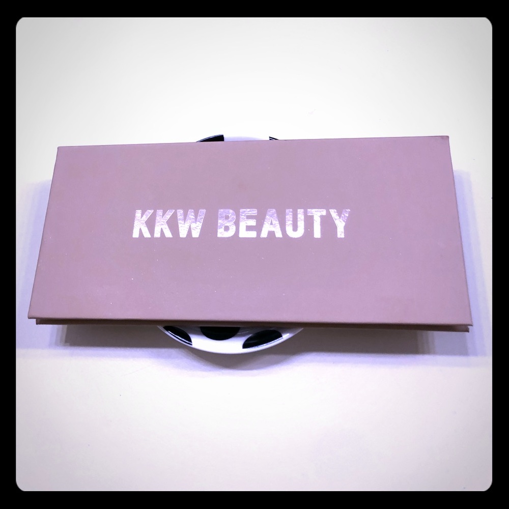 KKW Beauty Classic Eyeshadow Palette